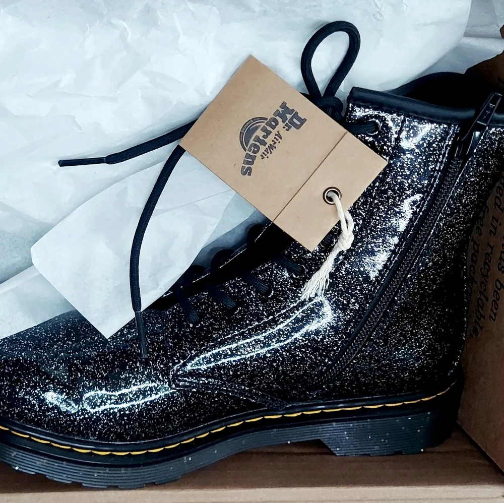 Dr. Martens 1460 Pascal Black Glitter Ankle Boots Girls Size 5 NWT Docs Juniors